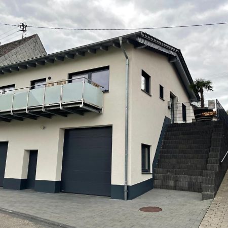 Ferienwohnung " Wein Unter Palmen " ノイマゲン・ダオン エクステリア 写真